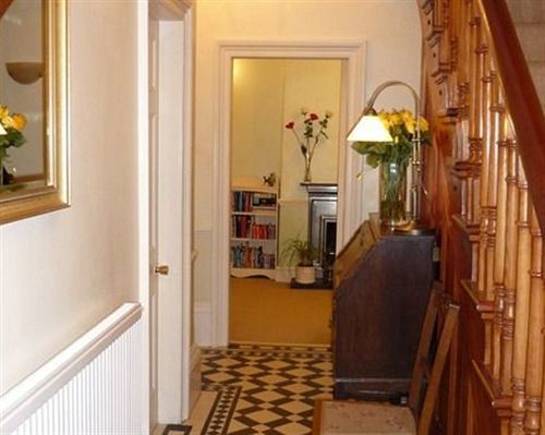 בקסטון Alpine Lodge Guest House מראה חיצוני תמונה