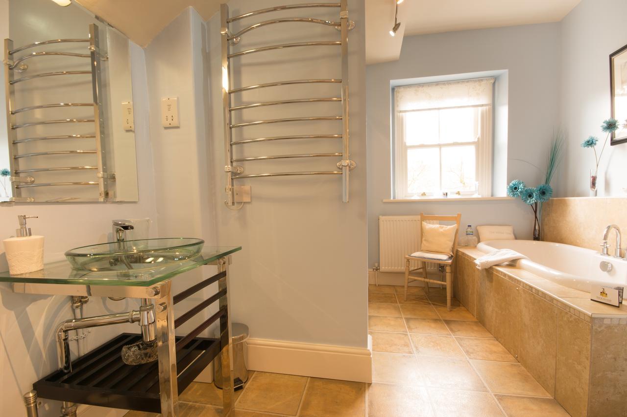 בקסטון Alpine Lodge Guest House מראה חיצוני תמונה